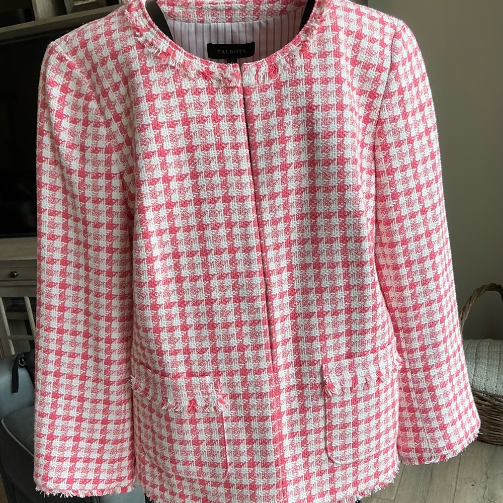 Talbots Coral, Pink and White Houndstooth Tweed Lady Jacket, Size 10